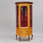 1011 1056 DISPLAY CABINET